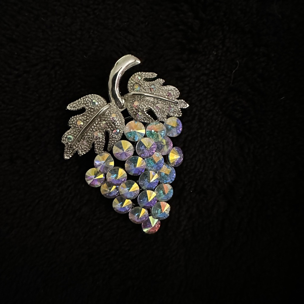 Vintage Rhinestone Grape Cluster Brooch